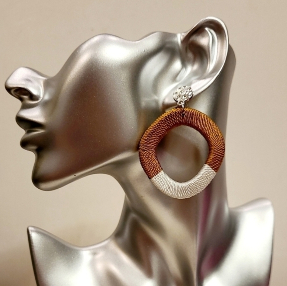 NWT Natural Boho Geometric Rope Wrapped Two-Tone Drop Earrings